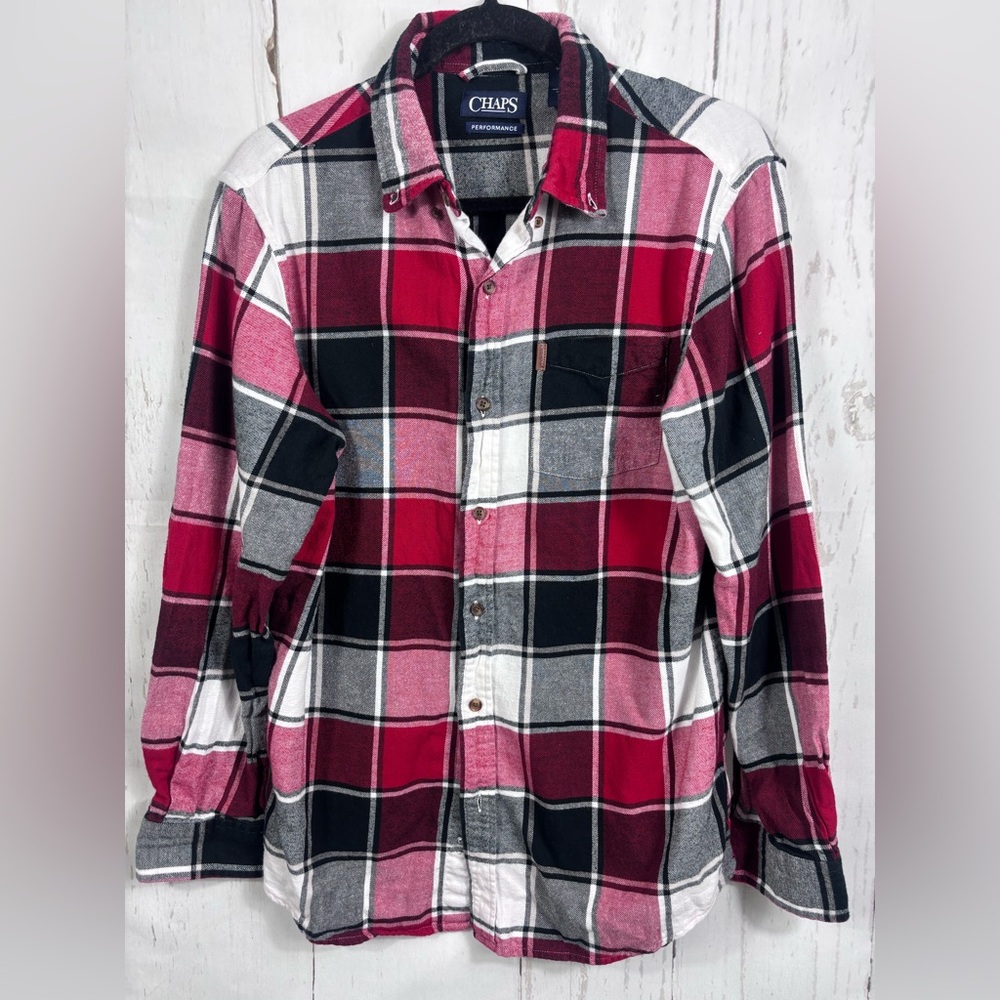 Chaps Performance Men’s Flannel Shirt Button Up Red Black White Plaid